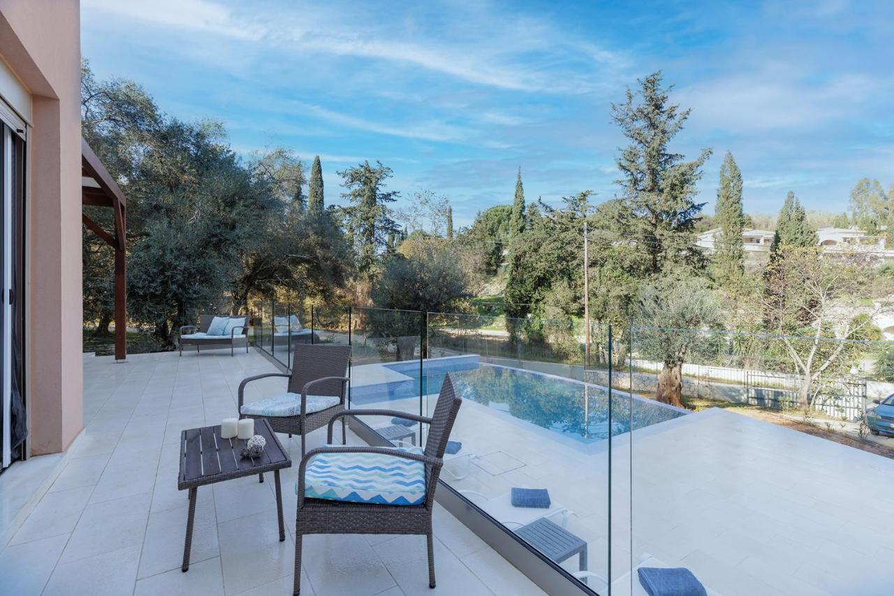 Villa Breeze & Villa Coco By Konnect, Avlaki Beach Kassiopi Dış mekan fotoğraf
