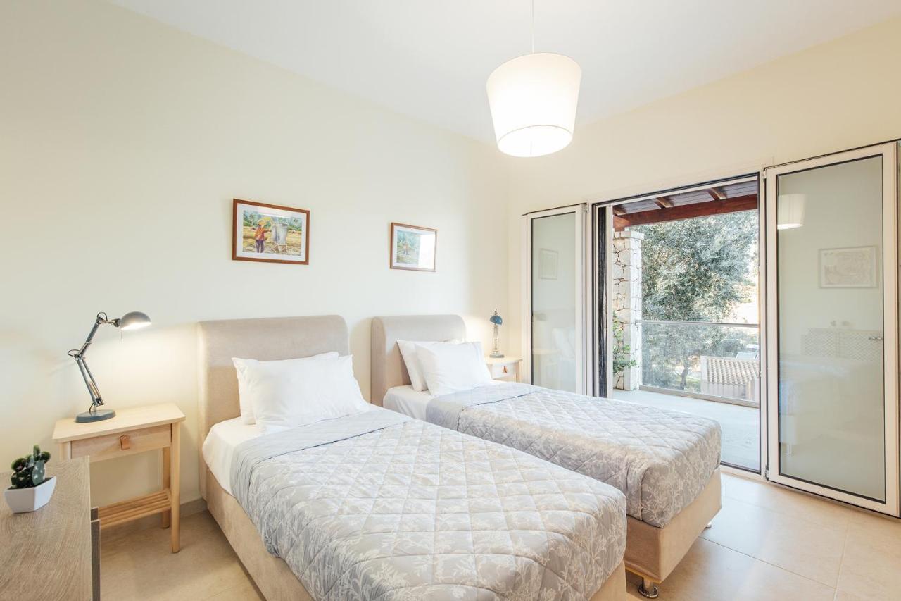Villa Breeze & Villa Coco By Konnect, Avlaki Beach Kassiopi Dış mekan fotoğraf