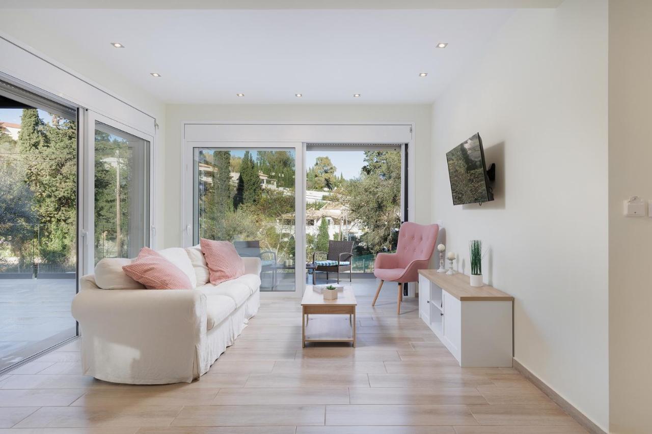 Villa Breeze & Villa Coco By Konnect, Avlaki Beach Kassiopi Dış mekan fotoğraf