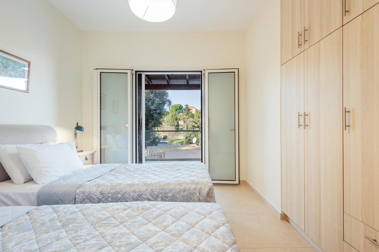 Villa Breeze & Villa Coco By Konnect, Avlaki Beach Kassiopi Dış mekan fotoğraf