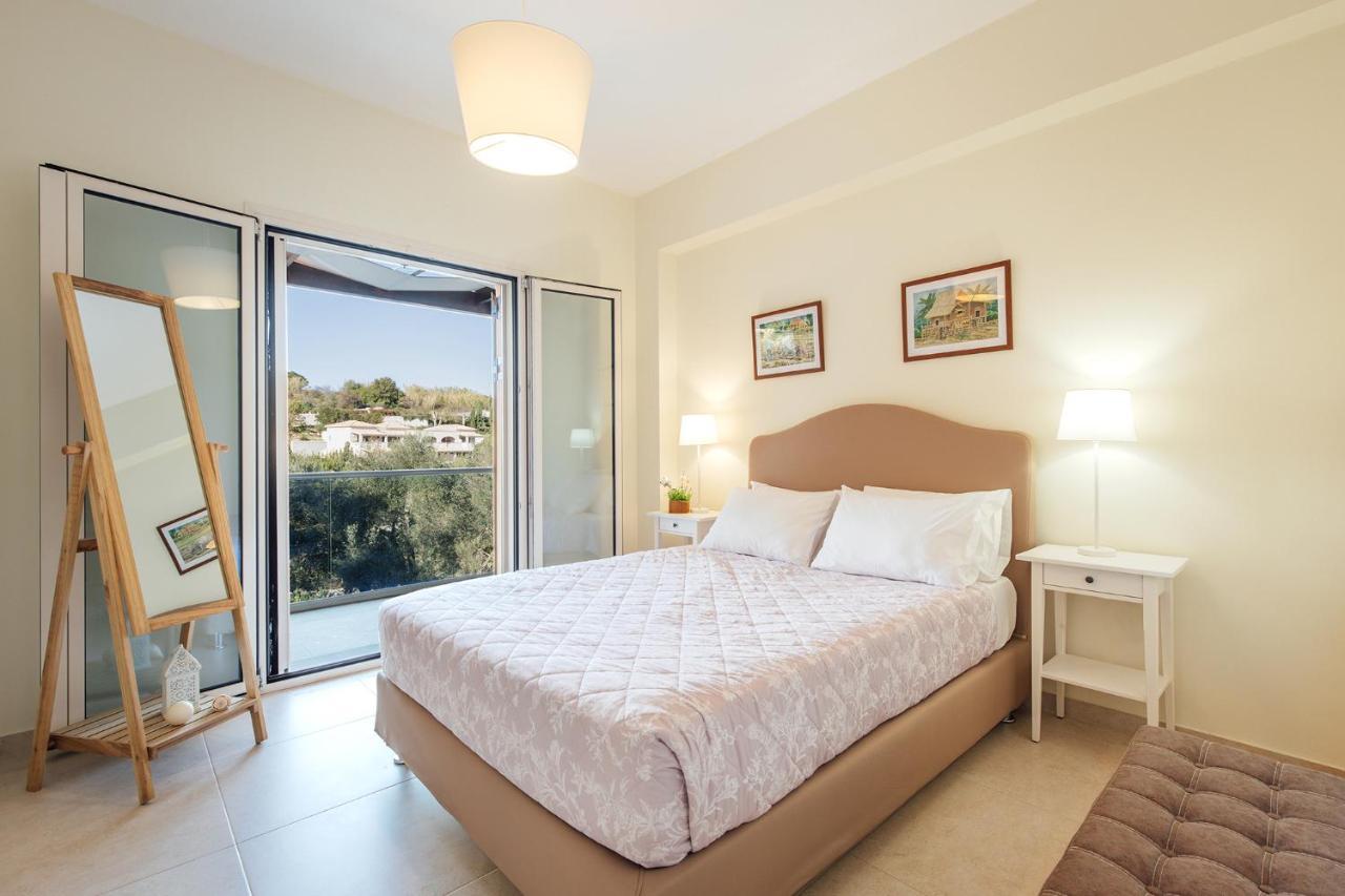 Villa Breeze & Villa Coco By Konnect, Avlaki Beach Kassiopi Dış mekan fotoğraf