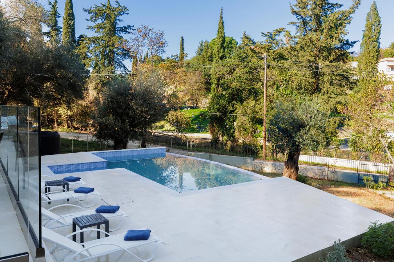 Villa Breeze & Villa Coco By Konnect, Avlaki Beach Kassiopi Dış mekan fotoğraf